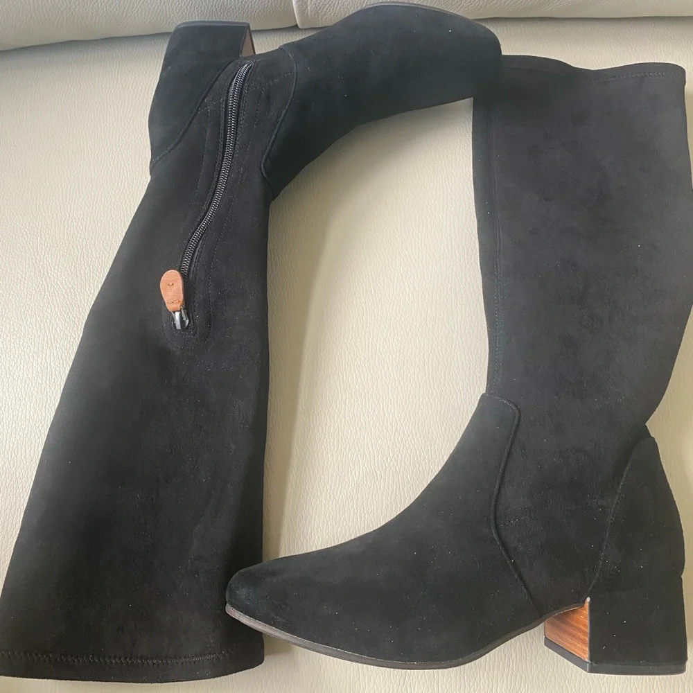 Gentle Souls Ella Stretch Knee High Boot Womens Black suede boot